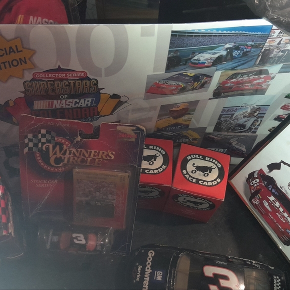 Dale EarnhardtSr & Jr Racing stuff - Picture 7 of 7